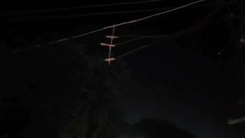 हथुआ: मीरगंज के मील रोड पर 11 हजार वोल्ट का तार नीचे लटका, दुर्गा पूजा कमिटी को हादसे का डर