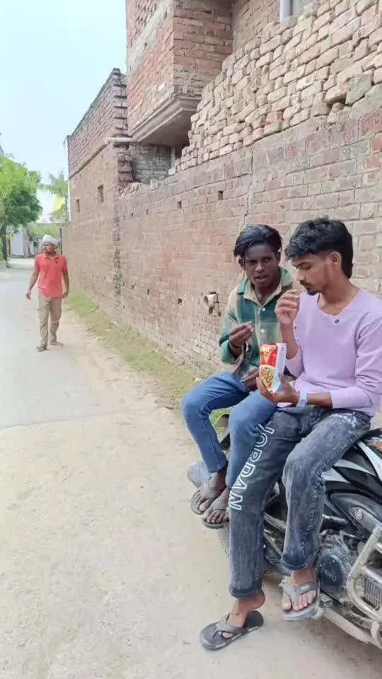 #कचरा फैलाना #गन्दी बात #comedy #funny #trending #viral #action #funnyreel #memes #fun #entertainment #followme