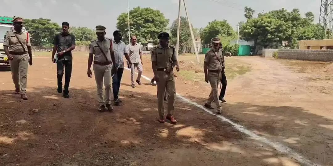 ఘన్పూర్ ములుగు: గణపురం పోలీస్ స్టేషన్ ను ఆకస్మికంగా పరిశీలించిన ఎస్పీ శిరిశెట్టి సంకీర్త్