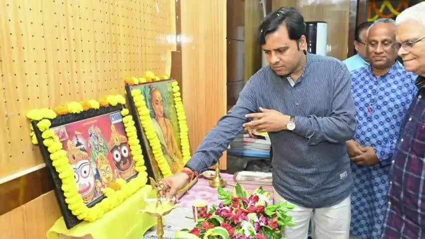 ଝାରସୁଗୁଡା: ଓଡ଼ିଶା ସାହିତ୍ୟ ଏକାଡ଼େମୀ ଓ ଅଖିଳ ଭାରତୀୟ ସାହିତ୍ୟ ପରିଷଦ, ଝାରସୁଗୁଡ଼ା ଦ୍ୱାରା ଏକ ଦିବସୀୟ ସାରସ୍ୱତ ଆଲୋଚନା ଚକ୍ର ଅନୁଷ୍ଠିତ