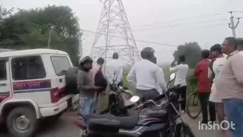 दुर्गावती: डिङखिली: हाई टेंशन टावर पर चढ़ा युवक, प्रेमिका से शादी की मांग, पुलिस मौके पर