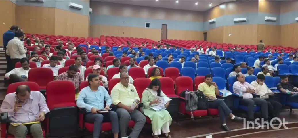बेगूसराय: आगामी विधान पार्षद चुनाव के लिए आर्ट गैलरी में प्रशिक्षण कार्यक्रम आयोजित, कई निर्देश दिए गए