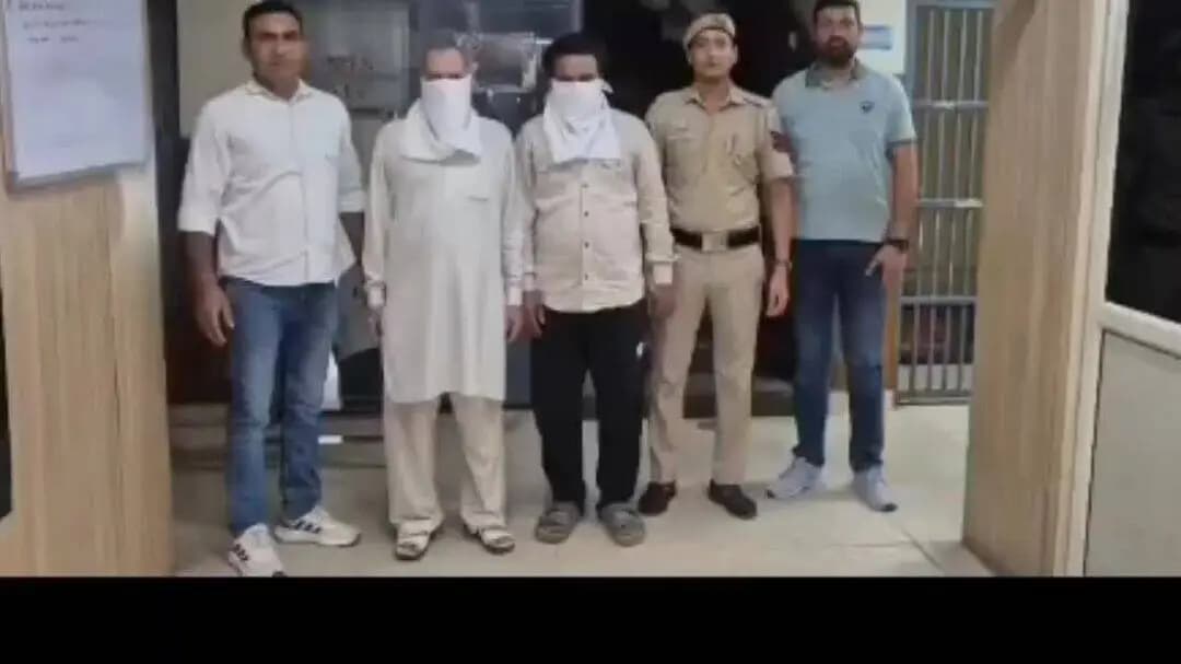 यमुना विहार: गांधीनगर में ई-रिक्शा चोर, रिसीवर के साथ गिरफ्तार