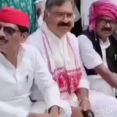 गोला: शिक्षक चुनाव में सपा ने 23 नेताओं को सौंपी कमान, डॉ. संजय त्रिपाठी के समर्थन में गोला बूथ पर संगठन मजबूत करने की तैयारी