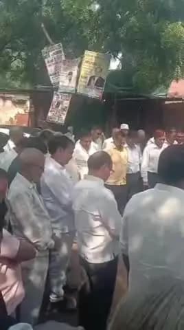 मड़ियाहू: वरिष्ठ अधिवक्ता मिन्नालाल तिवारी के निधन पर शोकसभा, न्यायिक कार्य से विरत रहे अधिवक्ता