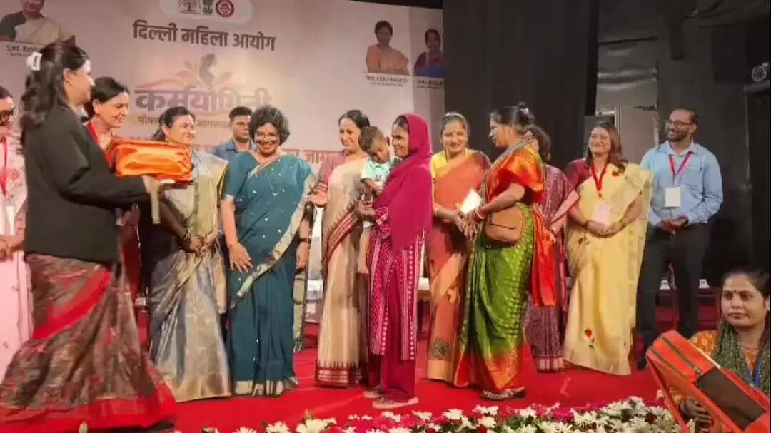 यमुना विहार: कर्मयोगिनी’ कार्यक्रम में महिला श्रमिकों के स्वास्थ्य, पोषण और अधिकारों पर जोर; मुख्यमंत्री श्रीमती रेखा गुप्ता पहुंची