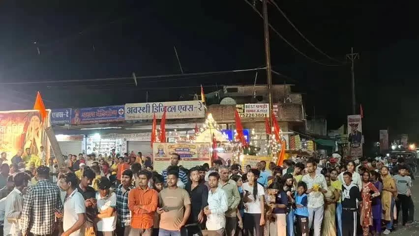 छतरपुर: छतरपुर पहुंची धीरेंद्र कृष्ण शास्त्री की सनातन हिंदू एकता रथ यात्रा, जगह-जगह हुआ स्वागत
