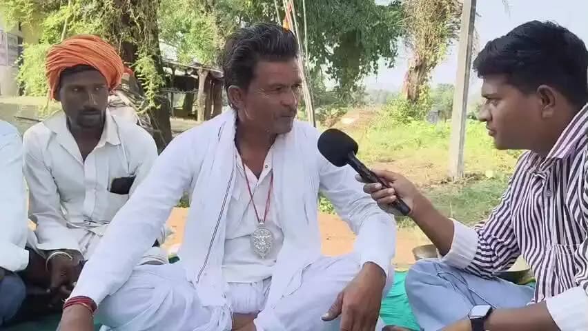 धरियावद: पंचायती राज चुनावी कार्यक्रम को लेकर ग्राम पंचायत पारेल के ग्रामीणों ने बताई अपनी समस्या