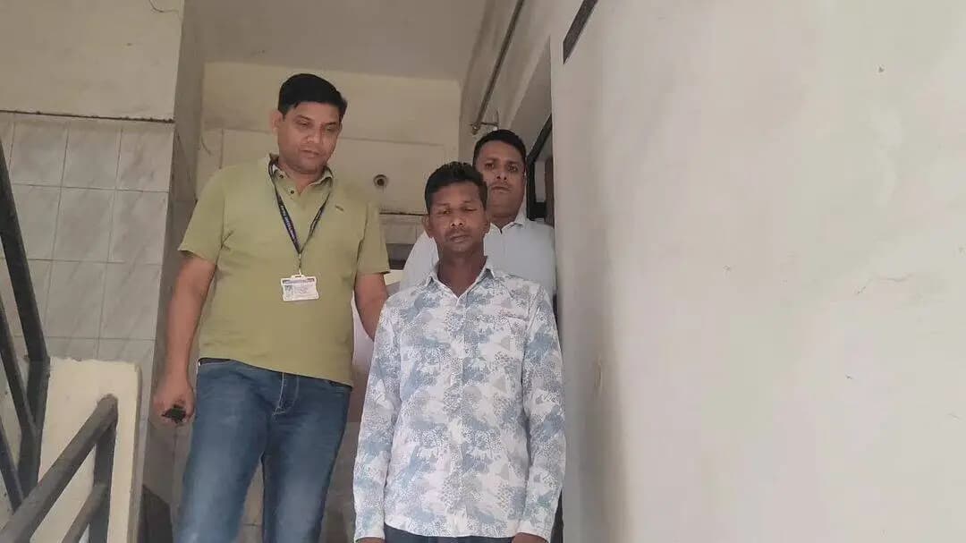 तमनार: शेयर मार्केट में मोटे मुनाफे का झांसा देने वाले 70.77 लाख रुपये की ठगी के मुख्य आरोपी को गिरफ्तार किया गया