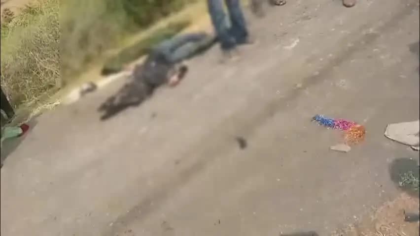 शाहबाद: मटियाखारा के पास डंपर की टक्कर से बाइक सवार युवक-युवती की मौत, मासूम सुरक्षित