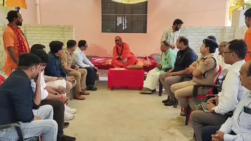 बीसलपुर: मुख्यमंत्री योगी आदित्यनाथ के संभावित दौरे को लेकर बीसलपुर के नूरानपुर में हलचल तेज, डीएम और एसपी ने किया निरीक्षण