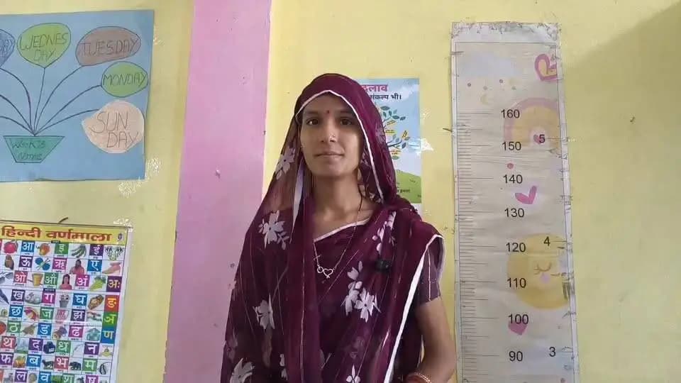 मुख्यमंत्री लाड़ली बहना योजना के माध्यम से हम महिलाओं को आर्थिक संबल मिला है। हर महीने मिलने वाली राशि से घर की छोटी-छोटी जरूरतें पूरी करने में बहुत मदद मिलती है। यह योजना हम महिलाओं के लिए बहुत लाभकारी है। इसके लिए मुख्यमंत्री डॉ मोहन यादव जी का बहुत बहुत आभार।
– श्रीमती मनीषा सिंह, रायसेन।
#Raisen #सेवा_संकल्प_अभियान