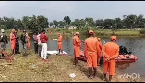 बालूमाथ: जोगियाडीह तालाब में डूबे मजदूर का शव 28 घंटे बाद NDRF टीम ने किया बरामद, परिजनों का हाल बेहाल