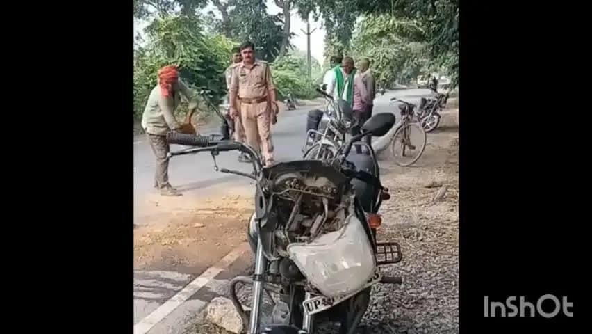 रामसनेही घाट: भिटरिया हैदरगढ़ मार्ग पर भीखरपुर पुल के पास अज्ञात डम्पर की टक्कर से एक व्यक्ति की मौत, एक घायल