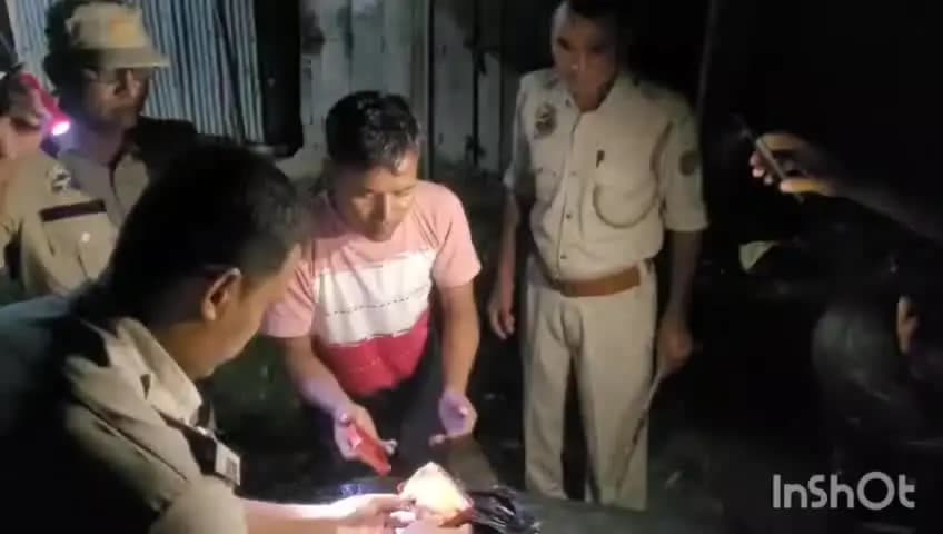 মৰিগাঁও: বৰভগীয়াত আৰক্ষীৰ ড্ৰাগছ বিৰোধী অভিযান, অভিযানত এক বক্স ড্ৰাগছ সহ ধৃত এটা সৰবৰাহকাৰী