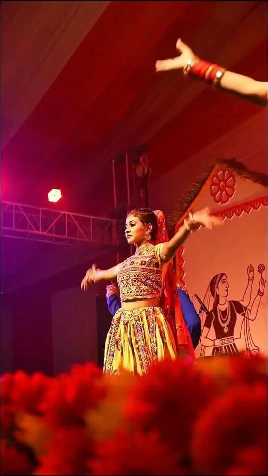 गिद्धौर महोत्सव जमुई की गौरवशाली धार्मिक विरासत, विविध लोक परंपराओं और समृद्ध सांस्कृतिक चेतना का उत्सव है। विभिन्न समुदायों की आस्थाओं, परंपराओं और सांस्कृतिक अभिव्यक्तियों को एक मंच पर लाकर यह आयोजन जिले की विविधता में एकता और साझा सांस्कृतिक विरासत को सशक्त रूप से अभिव्यक्त करता है।
गिद्धौर महोत्सव—अनेक परंपराएँ, विविध संस्कृतियाँ और एक साझा गौरव: हमारा जमुई!
Information & Public Relations Department, Government of Bihar
General Administration Department, Govt. of Bihar
Home Department, Govt. of Bihar Department of Tourism, Government of Bihar @topfans Art, Culture and Youth Department, Government of Bihar
#CMSamrat
#samratchoudhary
#जमुई
#jamuinews
#गिद्धौरमहोत्सव #जमुई #धार्मिकविरासत #सांस्कृतिकएकता #सांस्कृतिकविविधता