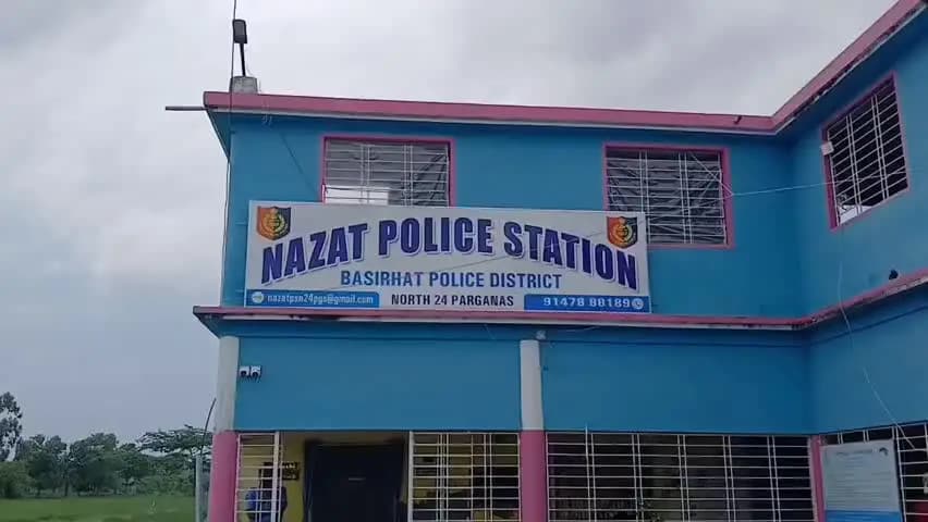 সন্দেশখালি ১: উচ্চগতিতে মোটরবাইক চালানোর জন্য কলকাতা বাসন্তী হাইওয়েতে অভিযান চালিয়ে মোটর বাইক চালকদের জরিমানা করল পুলিশ