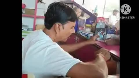 महरौनी: ग्राम गौना कुसमाड़ स्थित बुक डिपो पर खुलेआम बेची जा रही अवैध शराब, वीडियो सोशल मीडिया पर वायरल