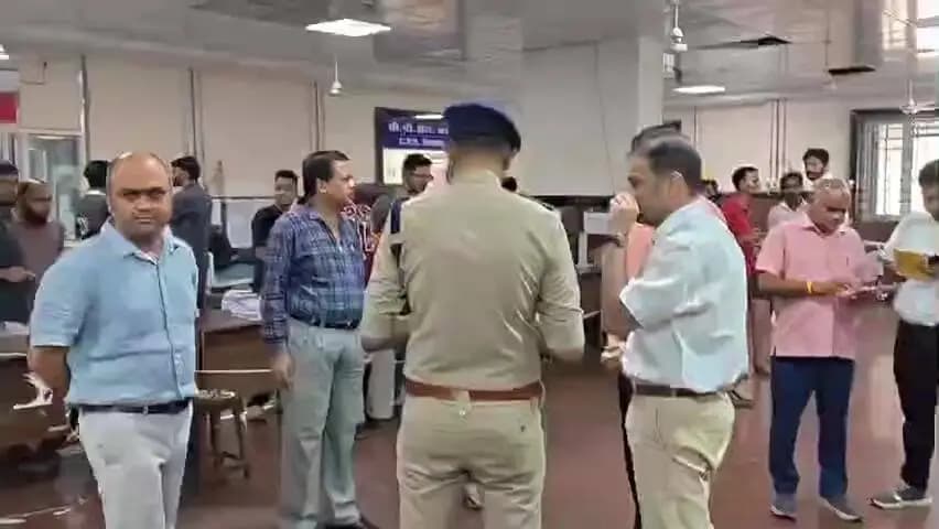 लाडपुरा: कोटा में ट्रैवलर एक्सप्रेसवे से नाले में गिरने से 8 लोगों की मौत, सभी MP के निवासी थे, घायलों को निकाला गया