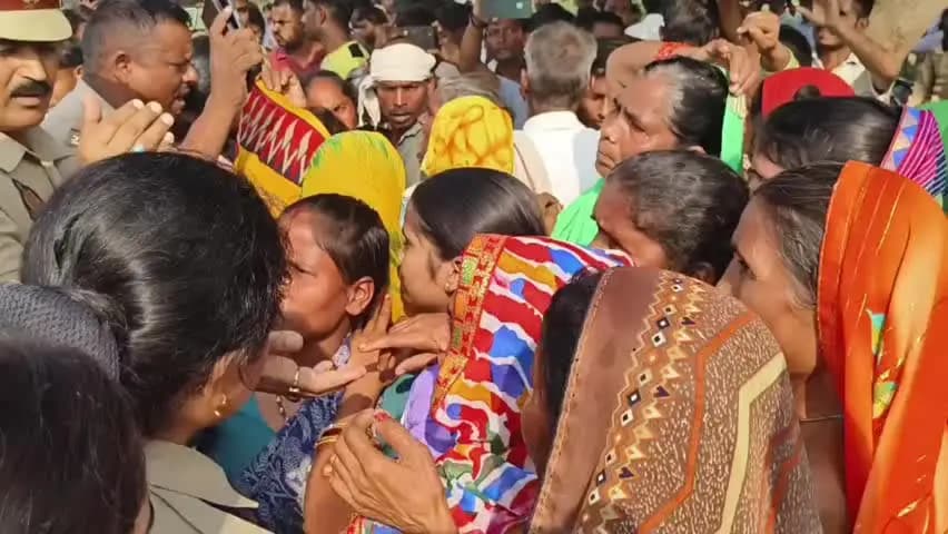पुवायां: अधिकारियों ने समझा-बुझाकर कराया युवक का अंतिम संस्कार, बिटोनी गांव की घटना