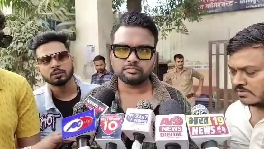 कानपुर: सोशल मीडिया स्टार अंजलि अरोड़ा नगाड़ा नाइट में बिना परफॉर्मेंस लौट गईं, आयोजकों ने थाने में शिकायत कर पैसे वापस मांगे