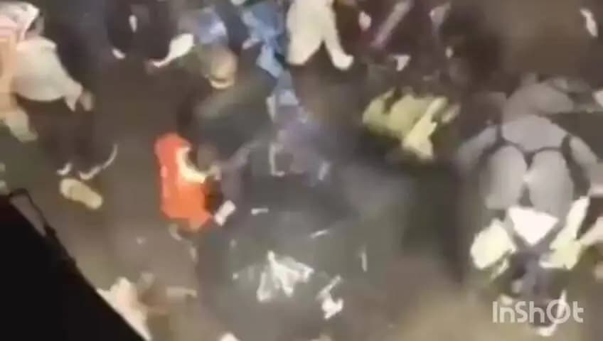 কলকাতা: চোরবাগানের দুর্গাপুজো মণ্ডপে ভয়াবহ দুর্ঘটনা, পদপিষ্ট হয়ে একাধিক মৃত্যুর খবর! হাসপাতালে জরুরি পরিষেবা বাড়ানোর দাবি
