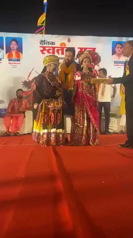 दैनिक स्वतंत्र मत गरबा महोत्सव में पहुंचे विधायक संजय सत्येंद्र पाठक
कन्याओं को बताया साक्षात दुर्गा स्वरूप, ‘संजू भैया