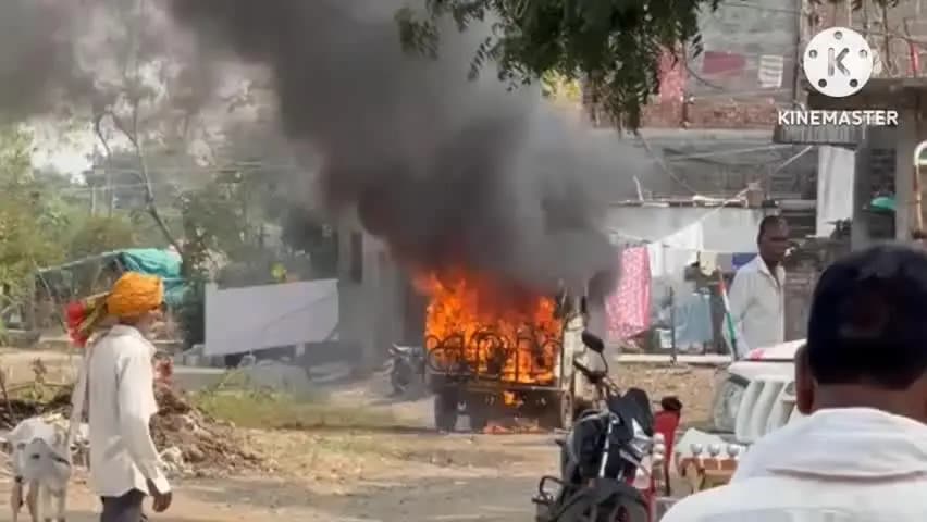 बड़ौद: ग्राम गरबढ़ा में भंगार खरीदने आए आगर निवासी 50 वर्षीय व्यक्ति को एक आरोपी ने गाली-गलौज कर जान से मारने की धमकी दी