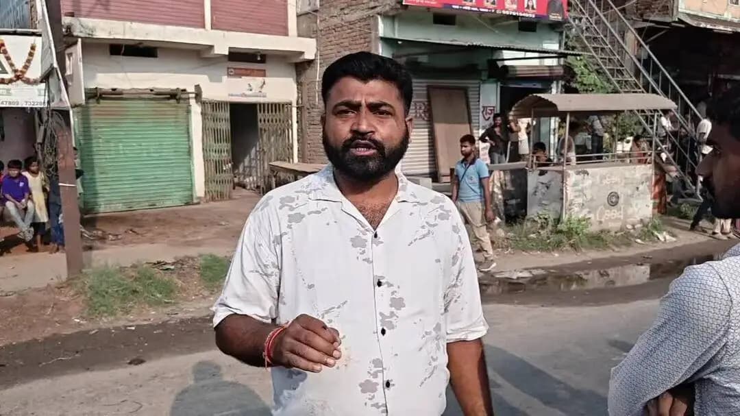 संपतचक: गौरीचक बाजार में अज्ञात भारी वाहन की टक्कर से बाइक सवार की मौत