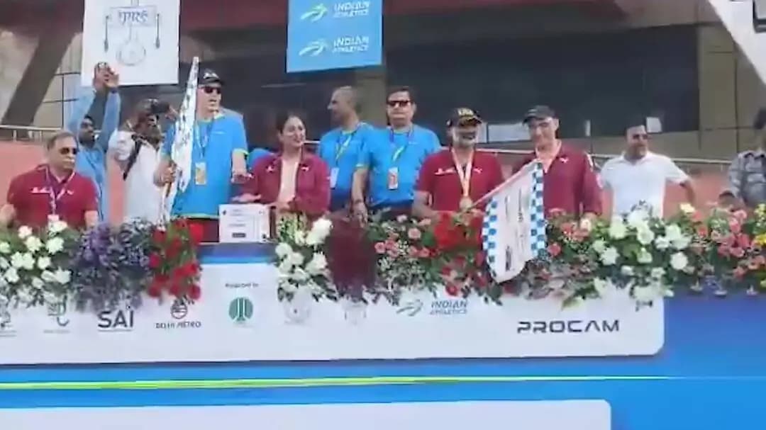 वेदांता दिल्ली हाफ मैराथन में 40 हजार लोगों ने लिया भाग, मुख्यमंत्री रेखा गुप्ता ने दिया 'फिट इंडिया' का संदेश