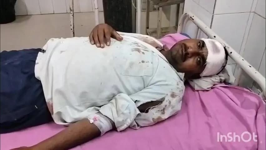 मैनपुरी: कानूनगो के सामने किसान पर हमला, बचाने पहुंचे ग्रामीण पर फायरिंग, घायल का जिला अस्पताल में उपचार जारी