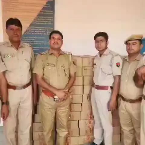 तारानगर: साहवा पुलिस ने अवैध शराब बनाने का भंडाफोड़ किया, 140 कार्टन शराब, 1050 खाली पव्वे और कैम्पर जब्त, 4 आरोपी गिरफ्तार