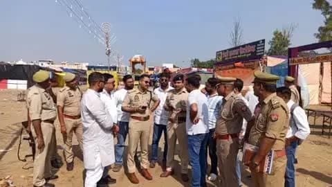 खुर्जा: SP देहात ने दशहरा के दृष्टिगत खुर्जा में रामलीला मैदान का निरीक्षण कर आवश्यक दिशा-निर्देश दिए