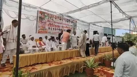 बुढ़ाना: पूर्व स्वतंत्रता सेनानी सम्मेलन में आए पूर्व प्रदेशाध्यक्ष भाजपा भूपेंद्र चौधरी, शहीद रिजवान की पत्नी समानित