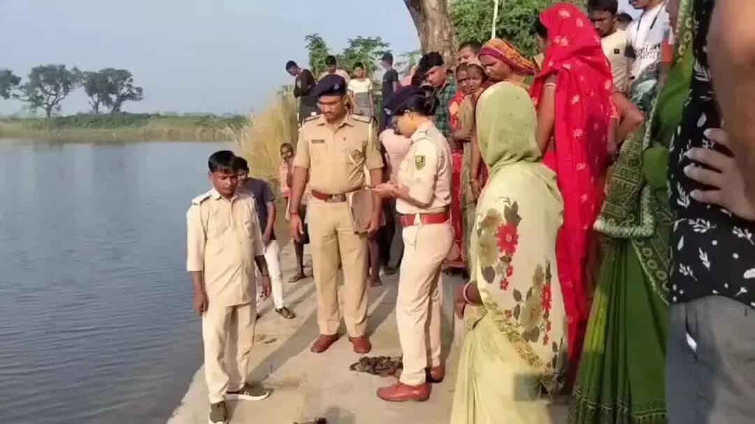 banka के अमरपुर में रायपोखर में एक महिला का शव मिला