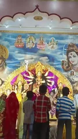दारू: दारू प्रखंड में महाअष्टमी पर भक्ति की बयार, दारू से लेकर झुमरा तक गूंजे मां के जयकारे