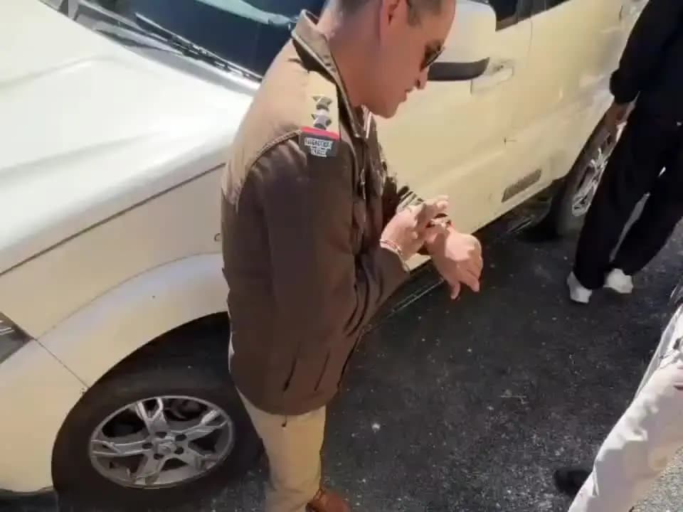 लोहाघाट: सीएम पुष्कर सिंह धामी के चंपावत दौरे के दौरान पुलिस ने कांग्रेस जिला अध्यक्ष चिराग फर्त्याल को किया नजरबंद