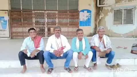 मधेपुर: बिप्रखेमयू जिलाध्यक्ष ने मधेपुर प्रखंड कार्यालय पर जलेबी के मूल्य नियंत्रण की मांग को लेकर अनिश्चितकालीन धरना शुरू किया