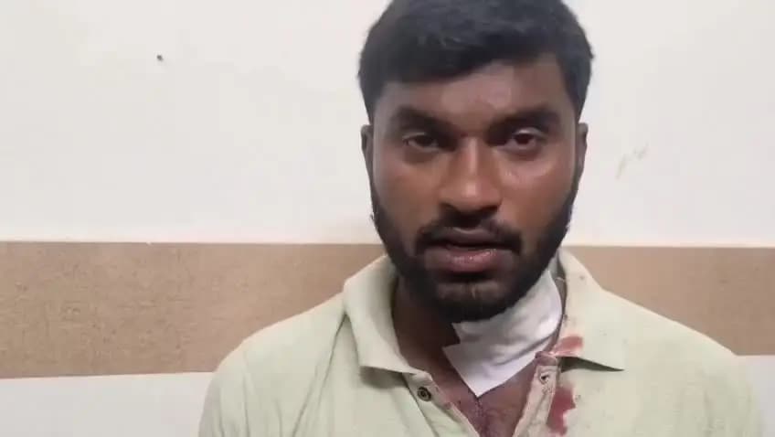 జమ్మికుంట: జమ్మికుంట బస్టాండ్ సమీపంలో డబ్బుల విషయంలో ఇద్దరు యువకుల మధ్య ఘర్షణ, ఒకరిపై ఒకరు కత్తులతో దాడులు.