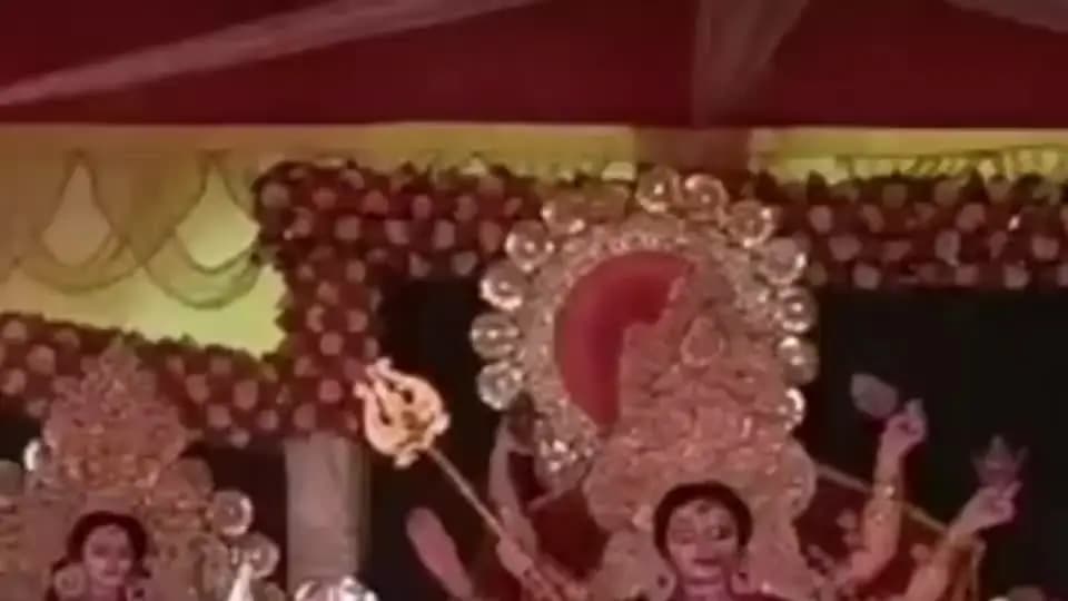 शाम्हो अकहा कुरहा: शाम्हो प्रखंड में मां दुर्गा के दर्शन के लिए श्रद्धालुओं की भीड़ उमड़ पड़ी