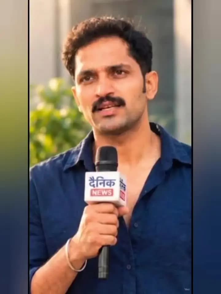 #बिलासपुर रेल्वे स्टेशन में हुईं मार पिटदेखते देखते लोगबम भगदड़ अच्छा गया #Durg,,, bhilai se...