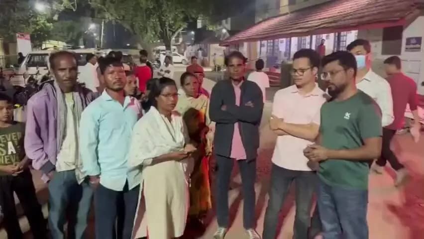 जशपुर: 13 वर्षीय बालक की मौत के बाद पीएम में देरी, परिजन घंटों तक करते रहे इंतजार; शव वाहन और पुलिस की कागजी कार्रवाई बनी वजह