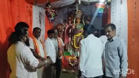పరిగి: బసిరెడ్డిపల్లి లో దుర్గామాత అమ్మవారిని దర్శించుకుని ప్రత్యేక పూజలు నిర్వహించిన మండల కాంగ్రెస్ అధ్యక్షులు వెంకట్ రాములు