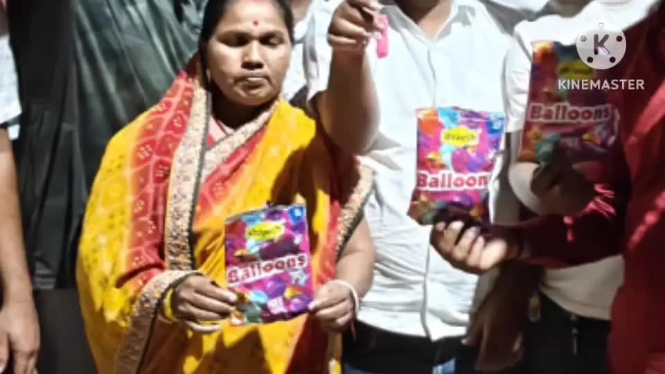 बरकट्ठा: बरकट्ठा में कुरकुरे के साथ निकले बैलून से 2 वर्षीय बच्चे की मौत