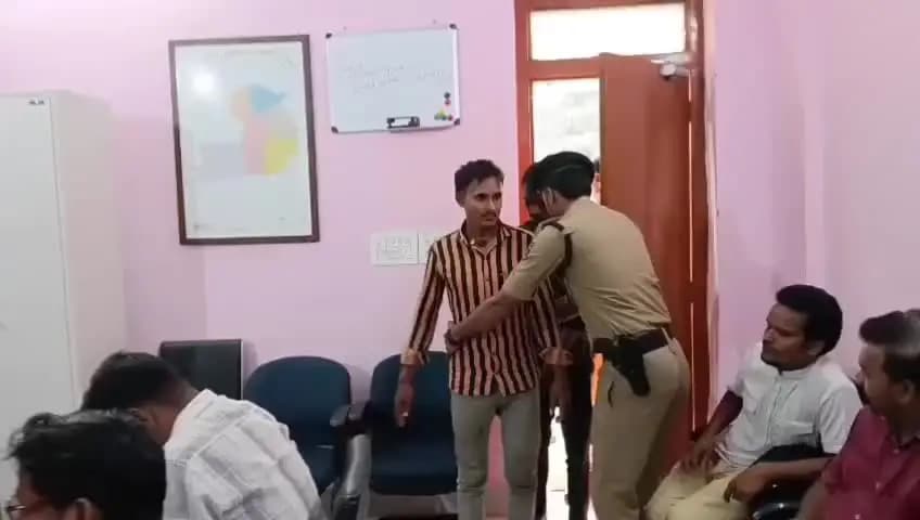 जोकीहाट: जोकीहाट में 4401 लीटर शराब बरामद
