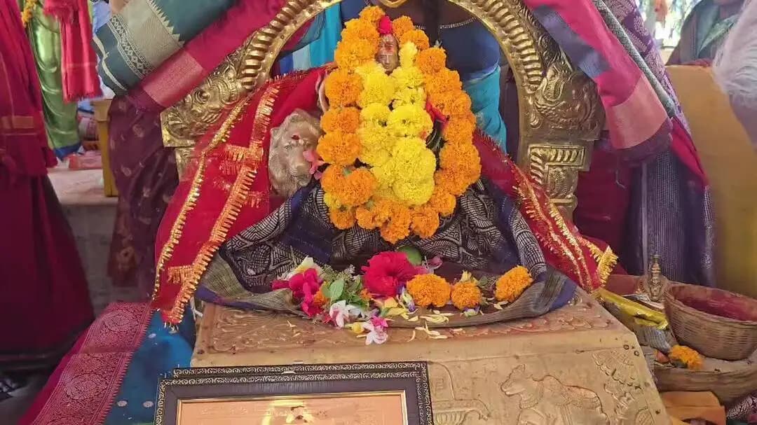 సిరిసిల్ల: పూజా కార్యక్రమంలో పాల్గొన్న మున్సిపల్ ఛైర్పర్సన్ జిందం కళాచక్రపాణి