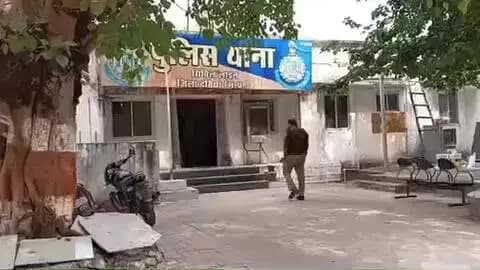 दतिया नगर: निदान की कुआं सेंवढ़ा चुंगी पर दो लोगों ने युवक पर पत्थर से हमला कर की मारपीट