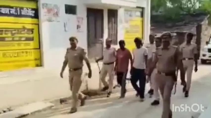 जहाज़पुर: पुलिस पर ट्रैक्टर चढ़ाने का प्रयास, दो आरोपियों को किया गया गिरफ्तार