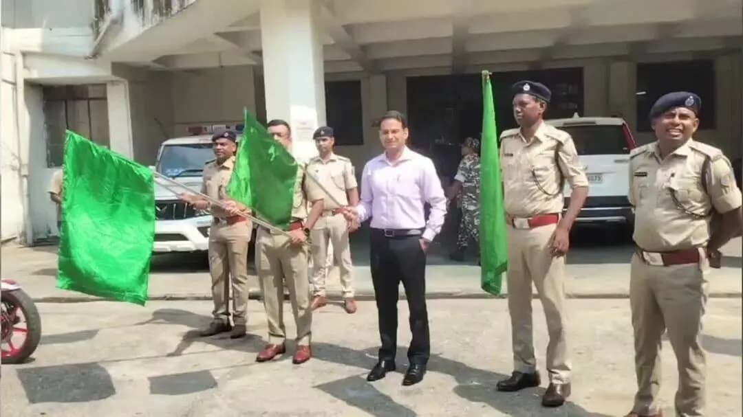 पुलिस मुख्यालय की ओर से खूंटी जिला को मिला 18 पेट्रोलिंग मोटरसाइकिल गस्ती होगा दुरुस्त एसपी ऋषभ गर्ग