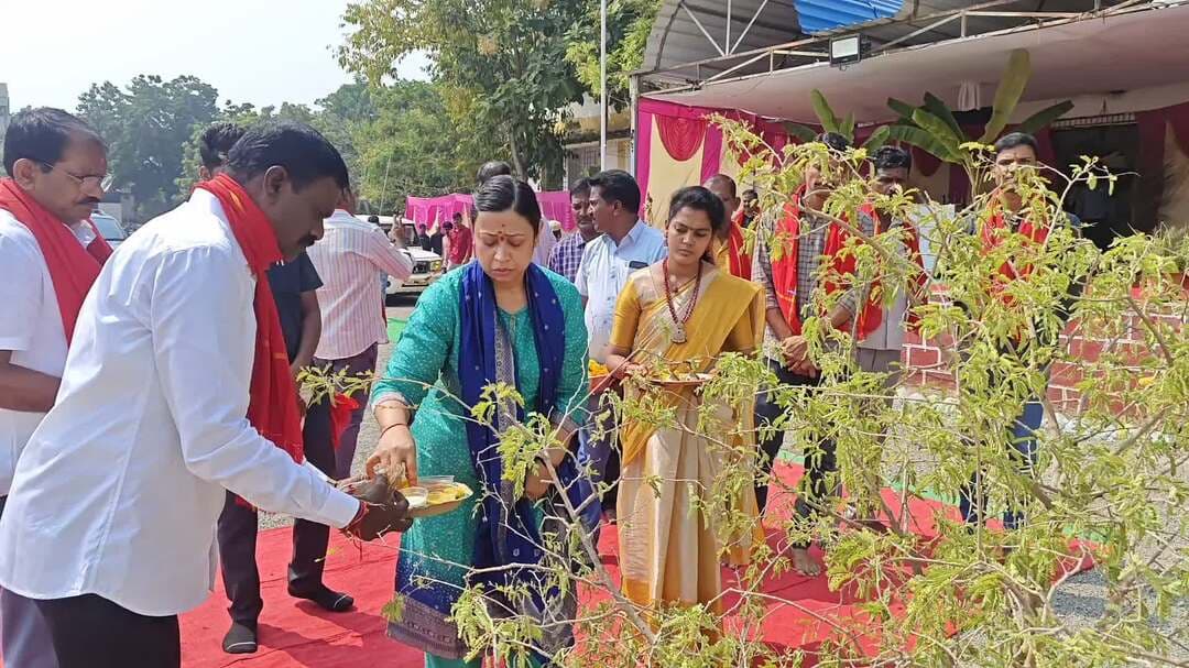 అసిఫాబాద్: విజయదశమి అందరికీ విజయాలను చేకూర్చాలి: అసిఫాబాద్ జిల్లా ఎస్పీ నితిక పంత్